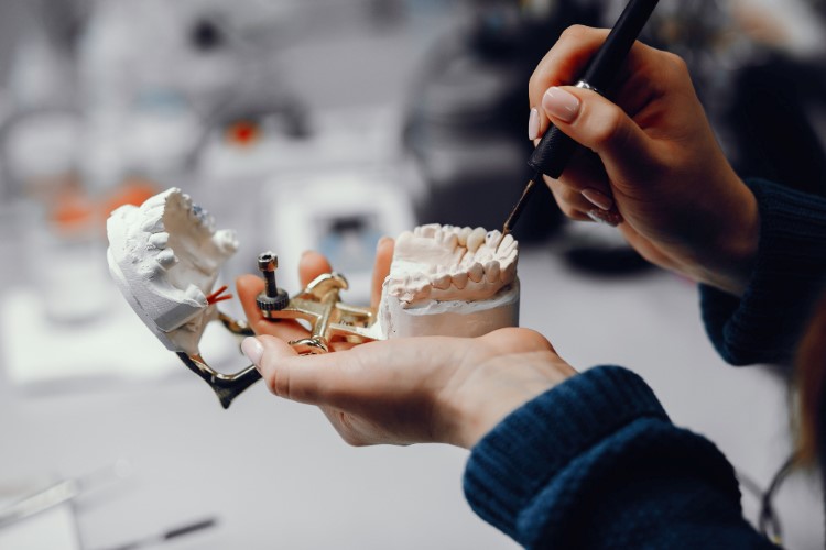 Exploring Dental Implant Alternatives: Which Option Is Best for You?