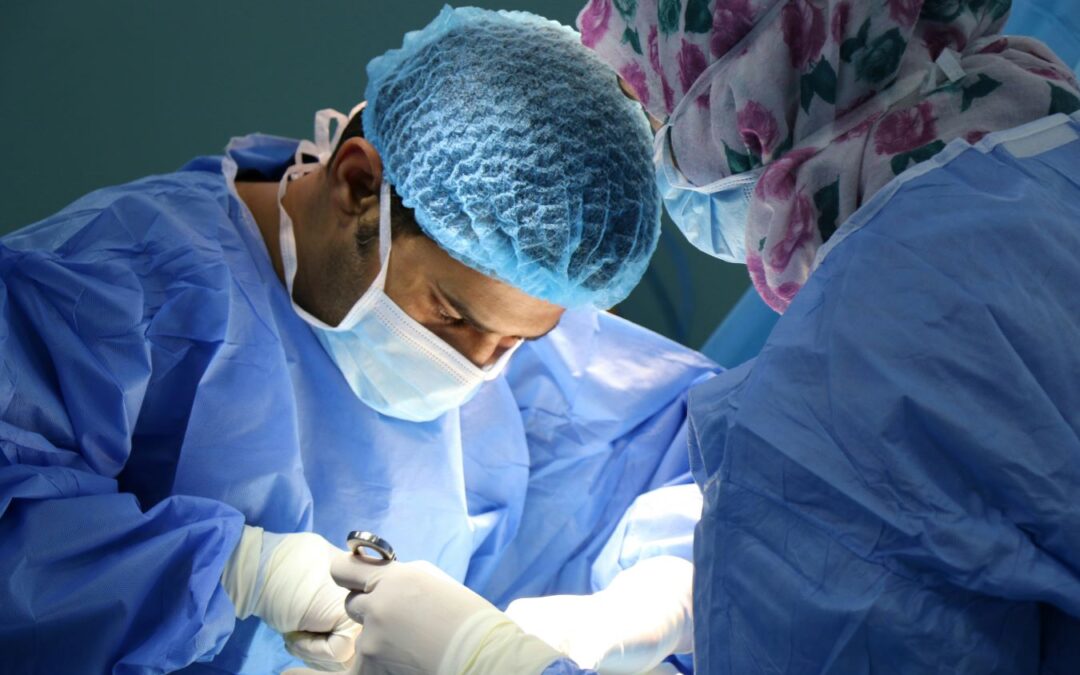 How to Find the Right Plastic Surgeon in 2025: What to Know Before You Book